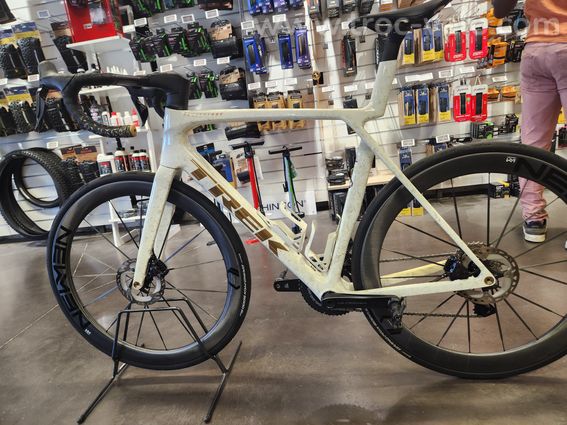Trek Madone SLR7 2025 - 2