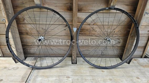 Roues carbone Newmen Advanced SL X.A.25