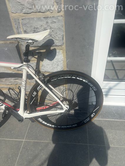 Vélo route carbone specialized - 3