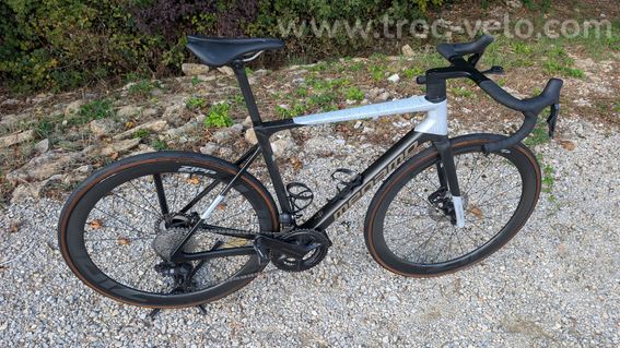 Megamo Raise 05 (2025) – Ultegra Di2 12v – Roues Zipp 303 S Carbone – Excellent état - 5