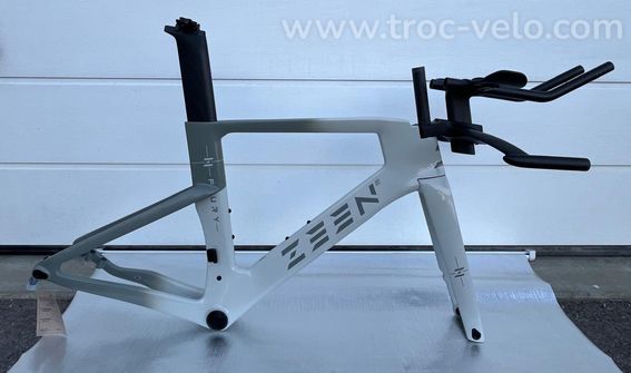 Cadre Triathlon ZEEN carbone Aéro – Neuf - Taille M