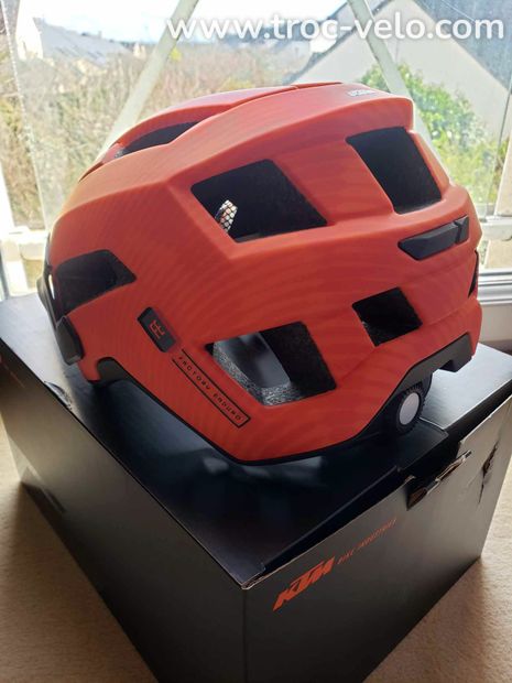 Casque vélo KTM orange neuf (Valeur d’achat  110e) - 1