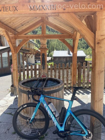 Canyon Aeroad CFR Di2 taille M couleur Alpecin - 3