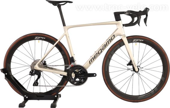 Produit Reconditionne    Velo De Route Megamo Raise 15 Cw 2026    Tres Bon Etat - 2