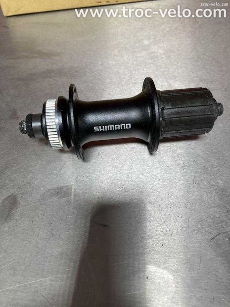 Moyeu arrière shimano fh-m3050 - 1