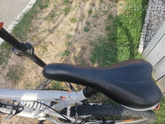 Vtt rockrider tout suspendu  - 12