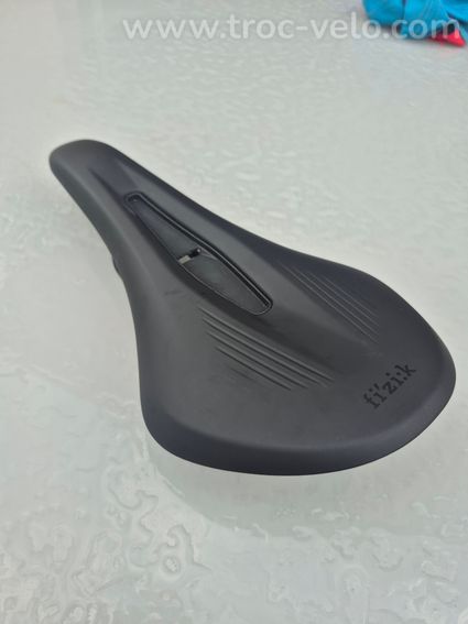 Selle Fi'zi:k vento 140mm