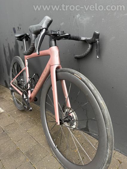 A vendre Specialized Tarmac SL8 Expert 52 2025 - 2