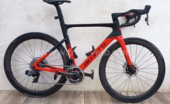 A vendre Vélo route BENOTTI