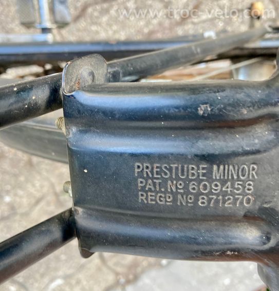 the raleigh nottingham england bike restaurer  - 7