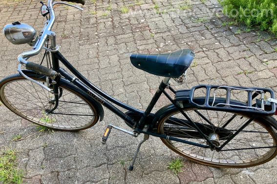 the raleigh nottingham england bike restaurer  - 9