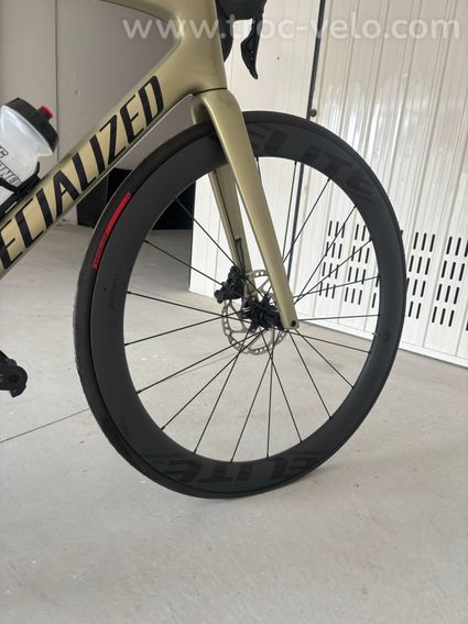 2025 Specialized Tarmac SL7 Comp - Shimano 105 Di2 - 3
