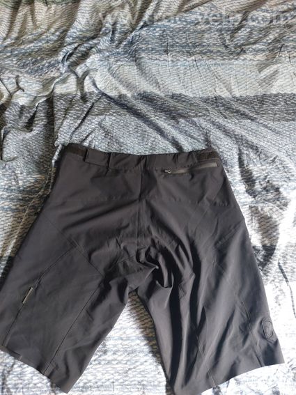 Short VTT Rivelo Honister MTB Short - Taille L - Excellent état - 2