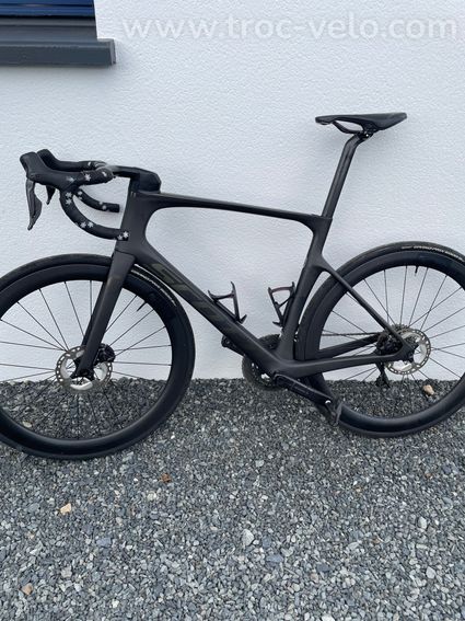 Vélo route carbone Scott Foil (2021) – groupe Shimano Ultegra Di2 – Taille L