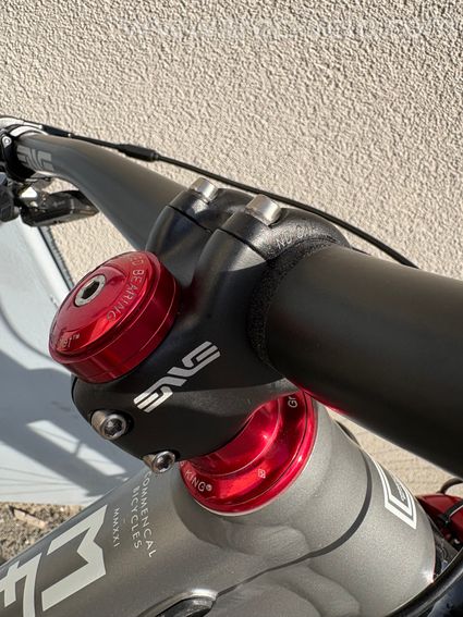 Meta TR 29 2021 - Full AXS ENVE Chris King - Ex-team Commencal - 14