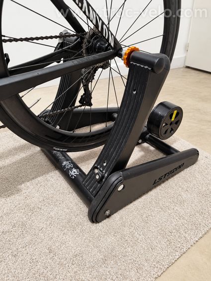 Home trainer connecté Minoura Kagura LST9200 LiveRide
