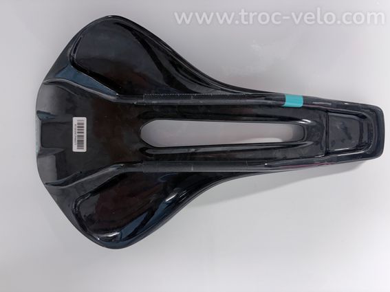 Selle carbone 3D 155 comme neuve - 2