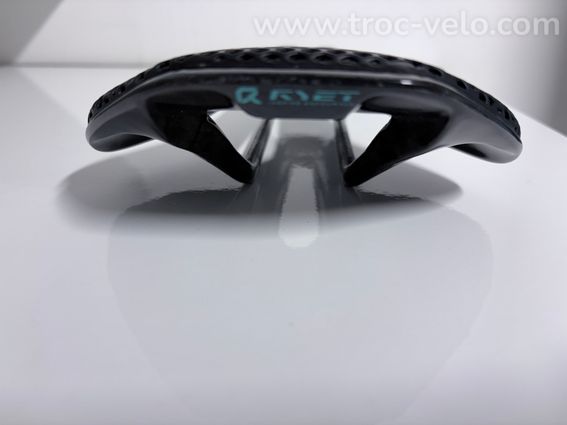 Selle carbone 3D 155 comme neuve - 5