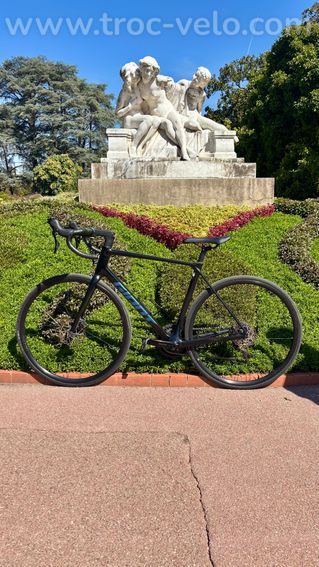 Vélo de route/course Giant TCR Advanced 2 2025 avec FACTURE taille M/L (56) - 2