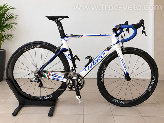Velo route Wilier Triestina carbone taille M