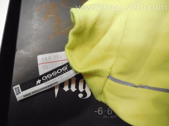 ASSOS BONNET JAUNE HIVER  NEUF  TAILLE UNIQUE  - 2