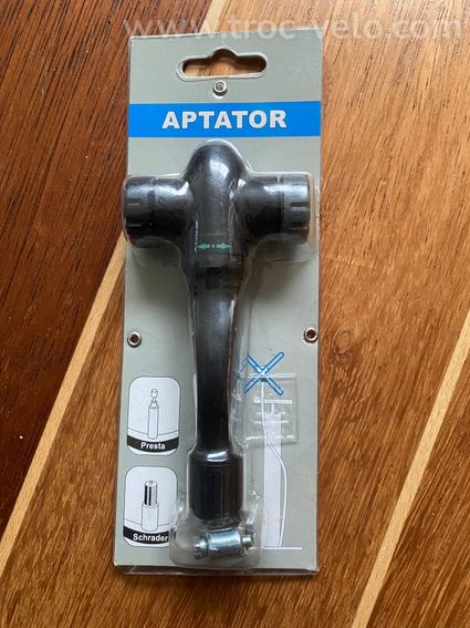 Adaptateur / Raccord à embout Presta & Schrader pour pompe à pied - Neuf - 2