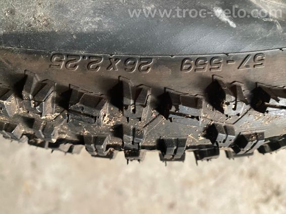 SCHWALBE NOBBY NIV 26 - 2