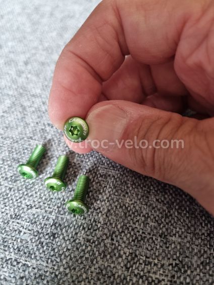 4 vis en aluminium Carbon-Ti M5 x 14 à petite tête cylindrique vert acide