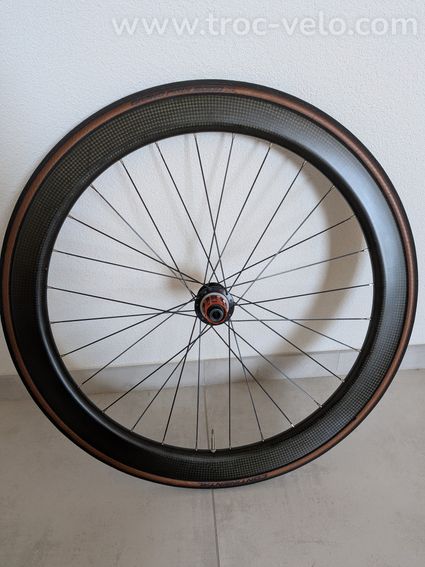 Roue arrière carbone