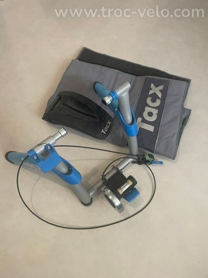 Home trainer TACX + Socle + tapis