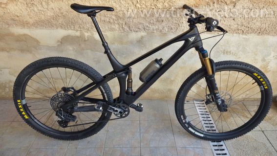 YT Industries Izzo Core 4 2024 – Transmission SRAM X0