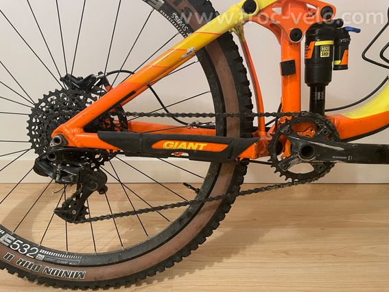 VTT GIANT REIGN - 3