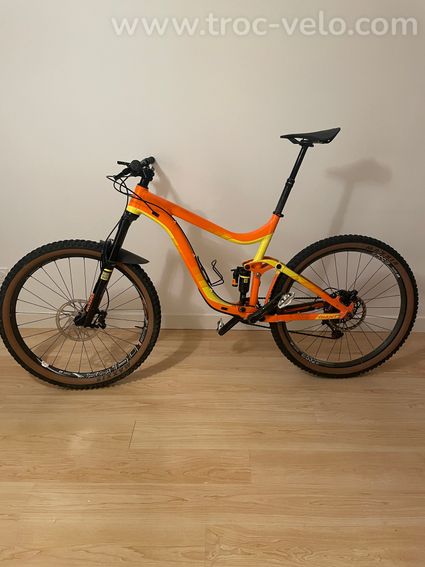 VTT GIANT REIGN - 2