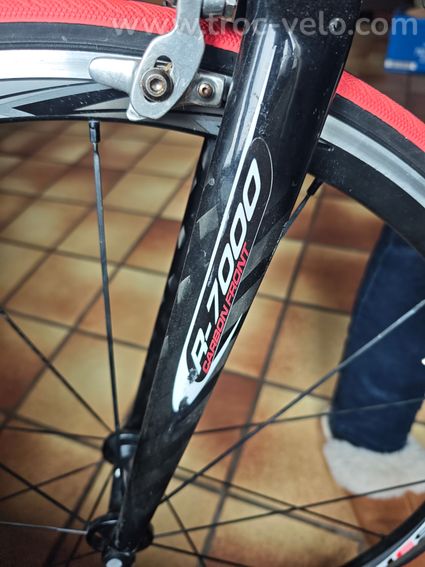 Vélo de route Thompson Hydro (Shimano 105 R7000) - 3