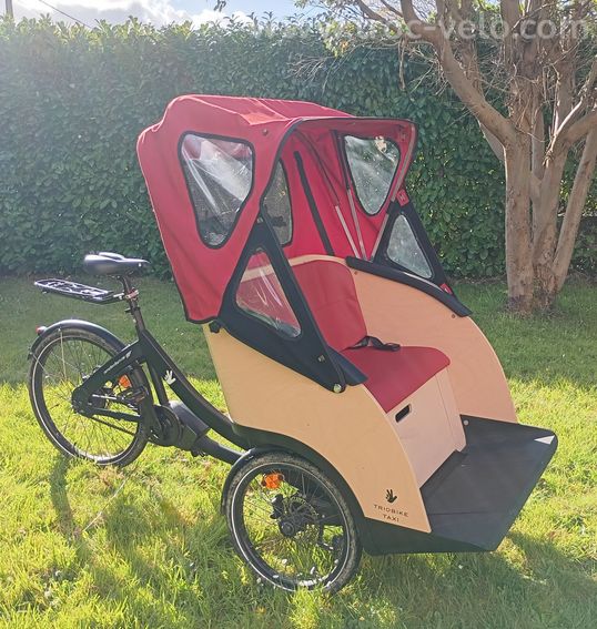 Vélo taxi triporteur électrique TRIOBIKE