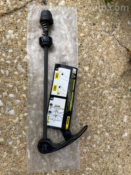 MAVIC serrage rapide roue arrière - 2
