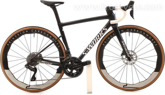 Produit Reconditionne    Specialized S Works Tarmac Sl8 Di2 12v    Violet   Velo De Route   Tres Bon Etat