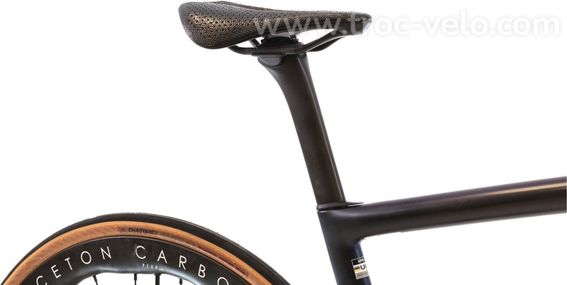 Produit Reconditionne    Specialized S Works Tarmac Sl8 Di2 12v    Violet   Velo De Route   Tres Bon Etat - 8
