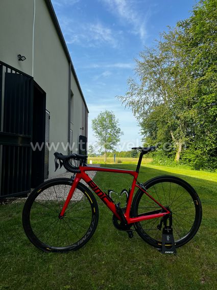 BMC Teammachine SLR02 Ultegra Di2 – Taille S (52) – Roues Mavic Cosmic Carbone – 1 800 €