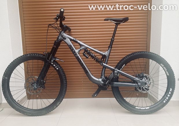 VTT Rocky Mountain Slayer 2020 Tout-Suspendu Noir/Gris M/167-177cm Très bon état 78240 - 3