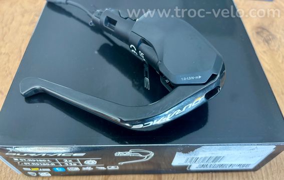 Paire leviers Shimano Dura-Ace Di2 ST-R9180 chrono TT NEUFS - 8