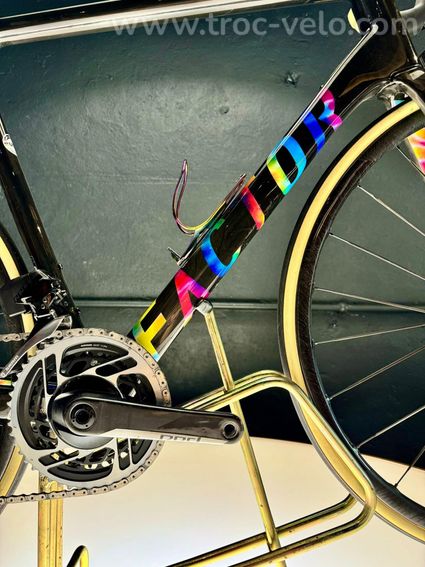 Vélo Factor O2VAM 54 Sram Red roues BlackInc Special Edition Attaquer - 8