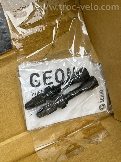 Paire de roues vélo gravel / allroad SEIDO GEON 700 neuves - 7