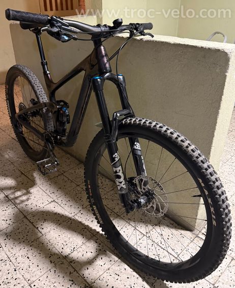 VTT Giant Reign Pro 1 Advanced - 2