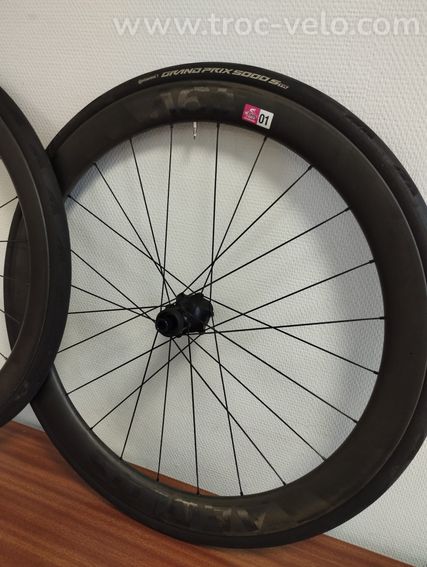 Roue Bontrager Aeolus Pro 49V - 2