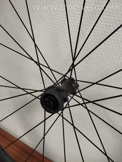 Roue Bontrager Aeolus Pro 49V - 4