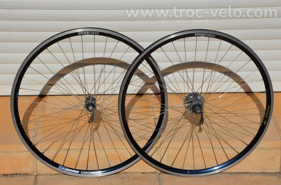 Paire de Roues Ambrosio Focus TBQ - 36 rayons - 9 speed 12-23 - Shimano Deore - 9
