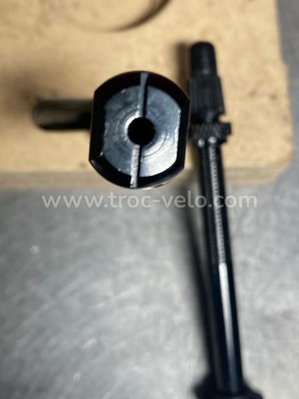 Valves tubeless BONTRAGER base ronde 67mm