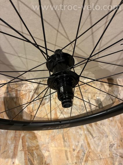 PAIRE ROUE ZIPP 303 S comme neuve - 5