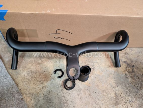 Guidon gravel carbone